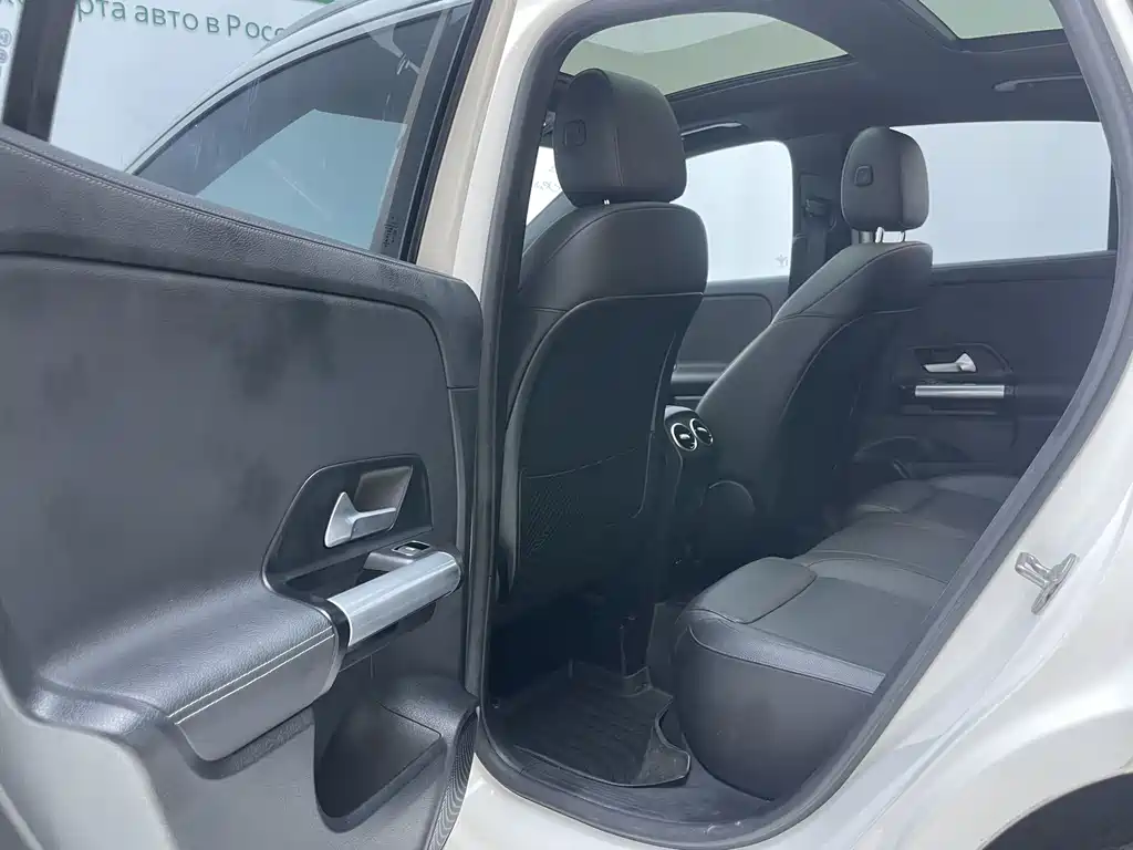 Mercedes-Benz GLA 2021 — фото 20
