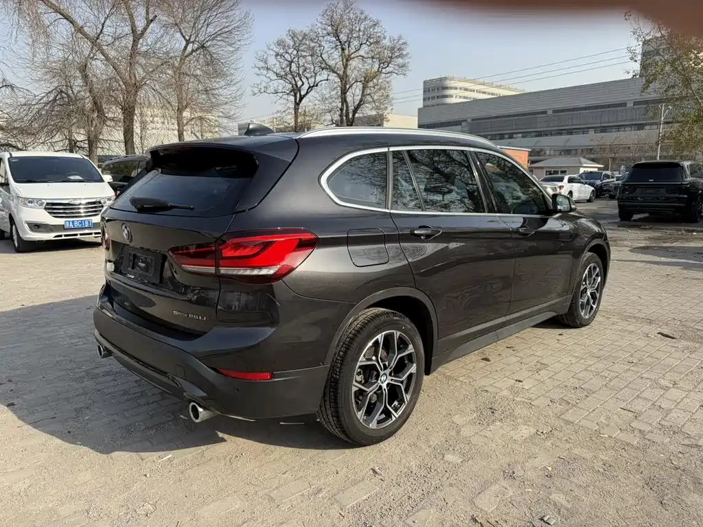 BMW X1 2022 — фото 15