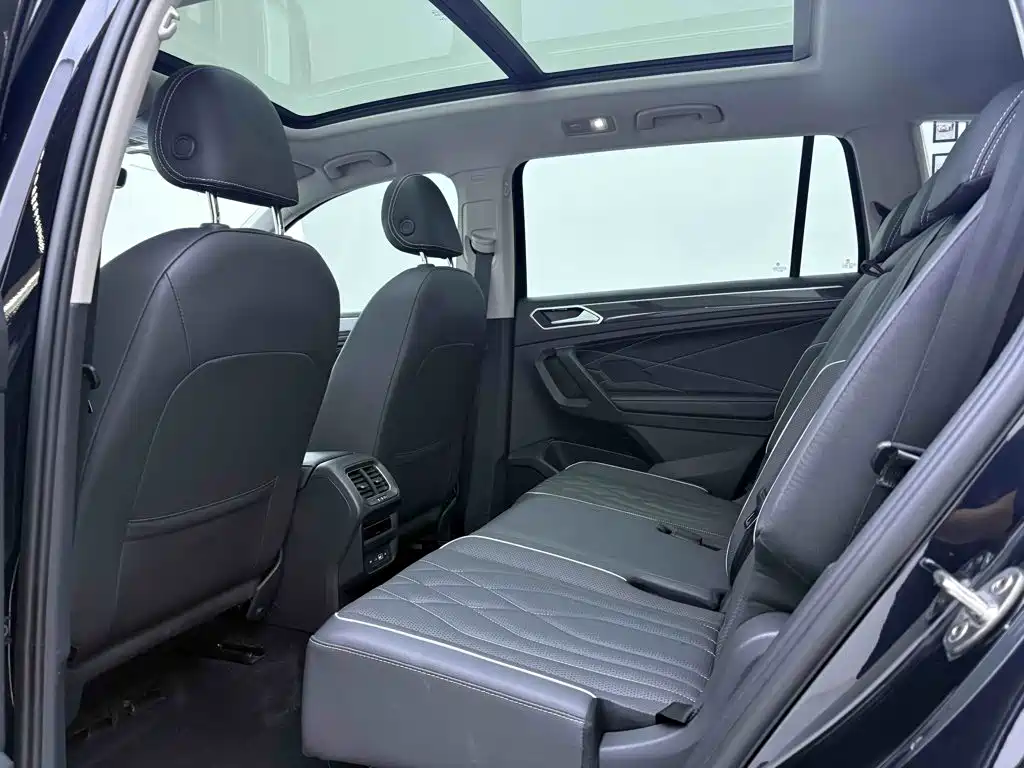 Volkswagen Tiguan L 2022 — фото 19