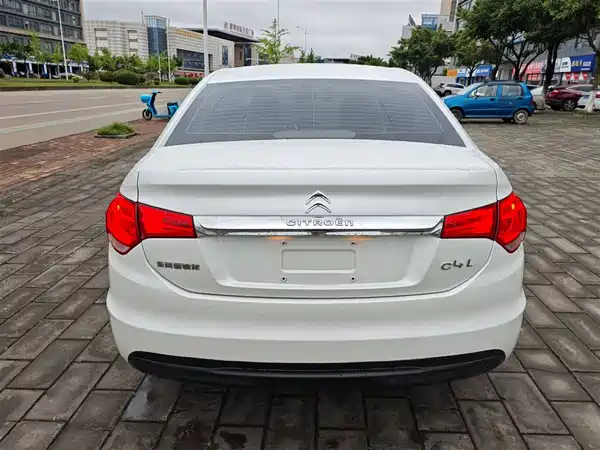 Citroën C4L 2014
