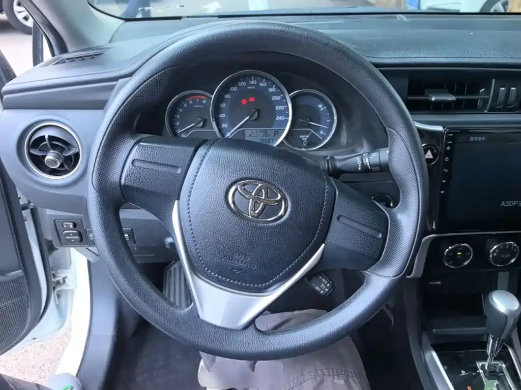Toyota Corolla 2019 — фото 11