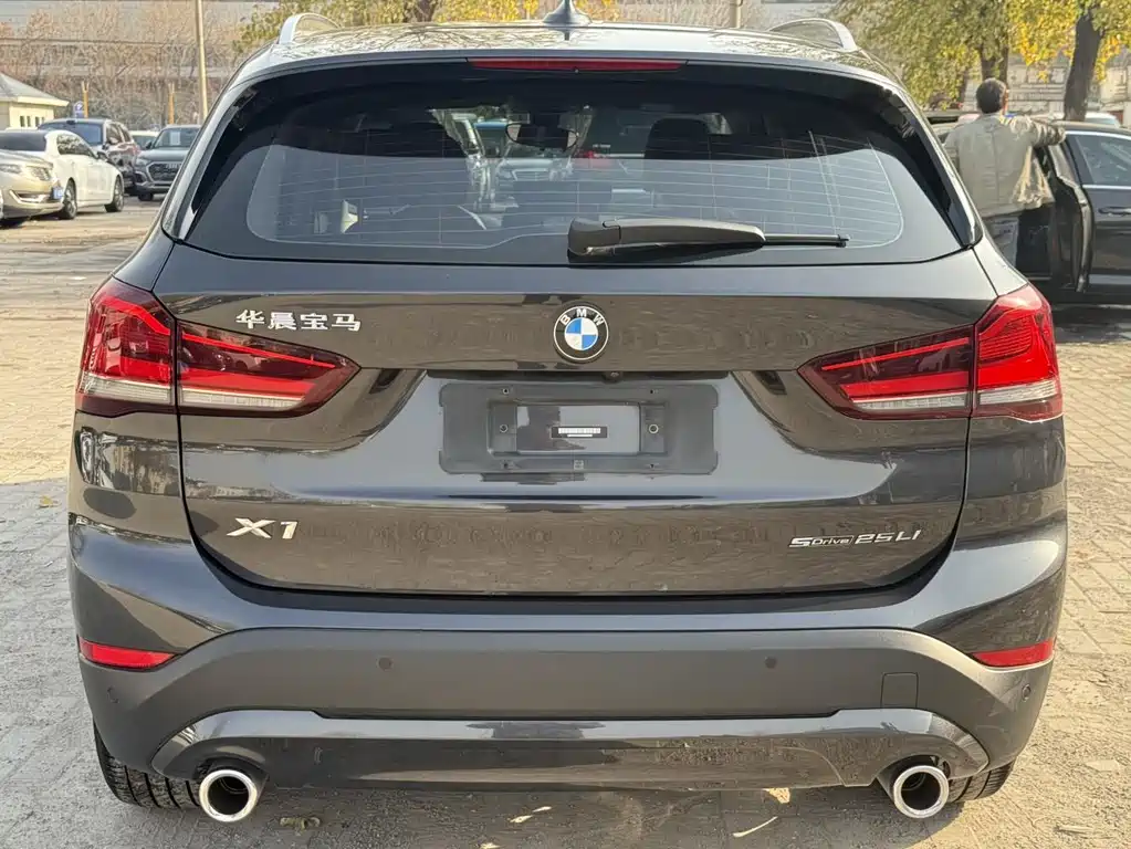 BMW X1 2022 — фото 14