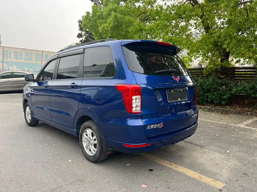 Wuling Hongguang 2018 — фото 6