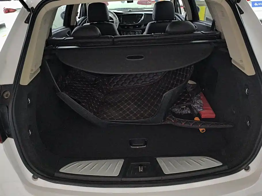 Buick Envision Plus 2017 — фото 4