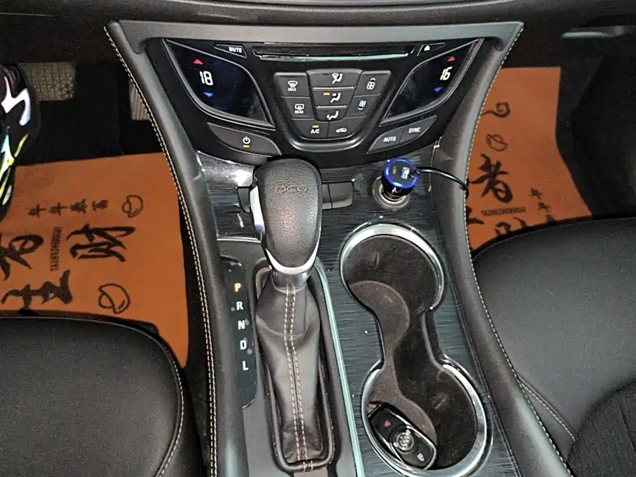 Buick Envision Plus 2017 — фото 16