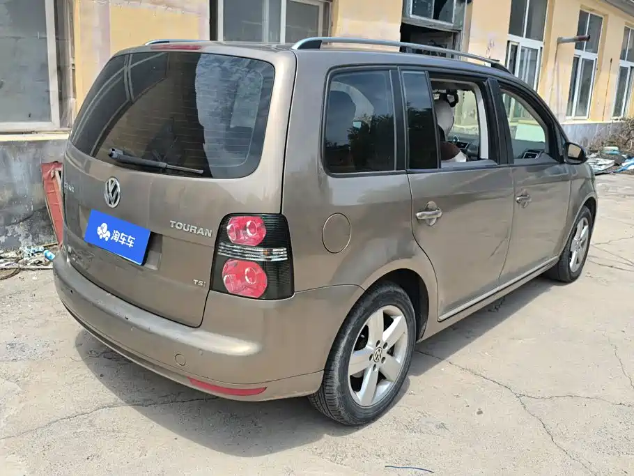 Volkswagen Touran 2014