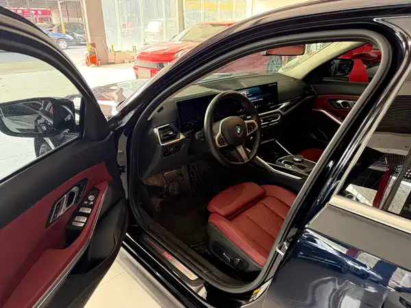 BMW i3 2024