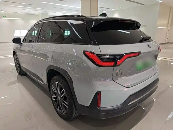 NIO ES6 2020