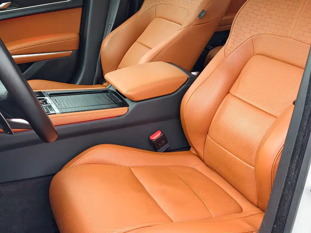 Jaguar XFL 2024 — фото 10