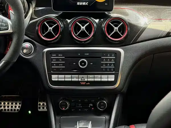 Mercedes-Benz CLA AMG 2019