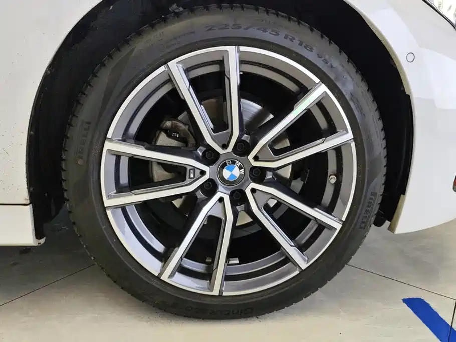 BMW 3 Series 2023