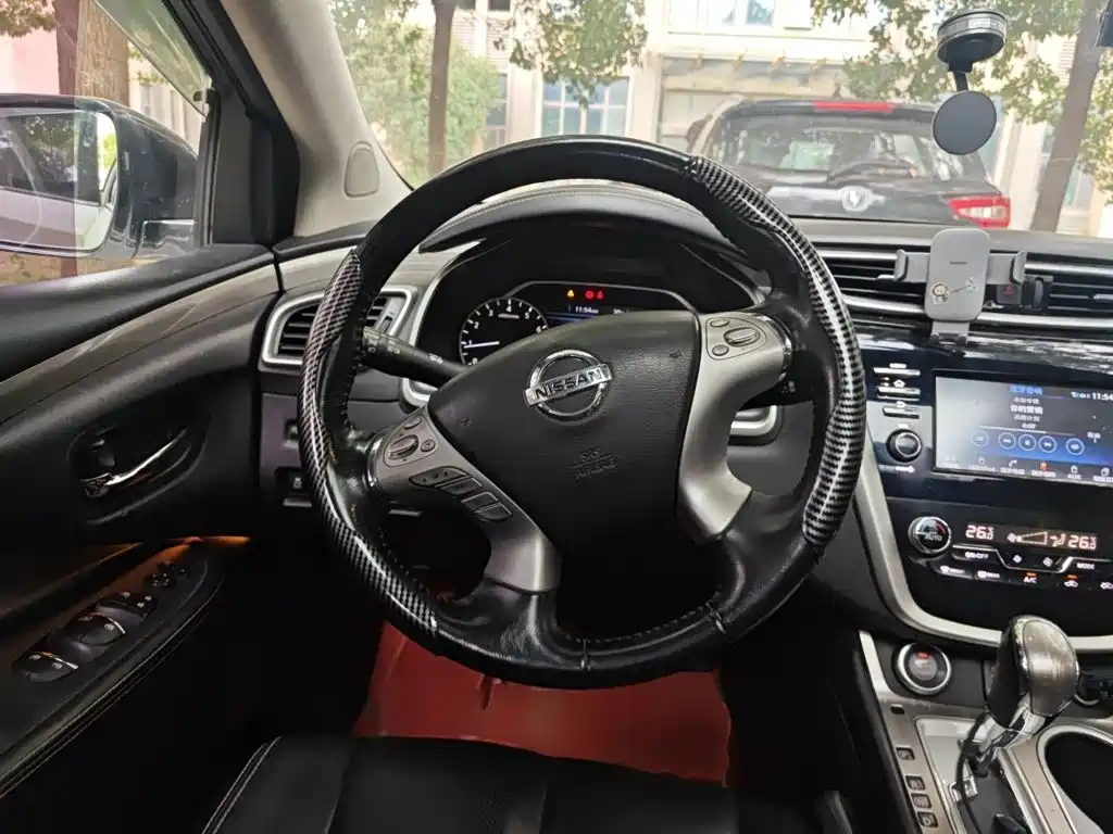 Nissan Murano 2018 — фото 11
