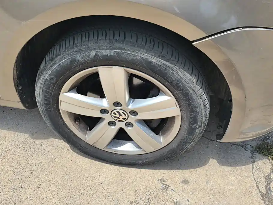 Volkswagen Touran 2014