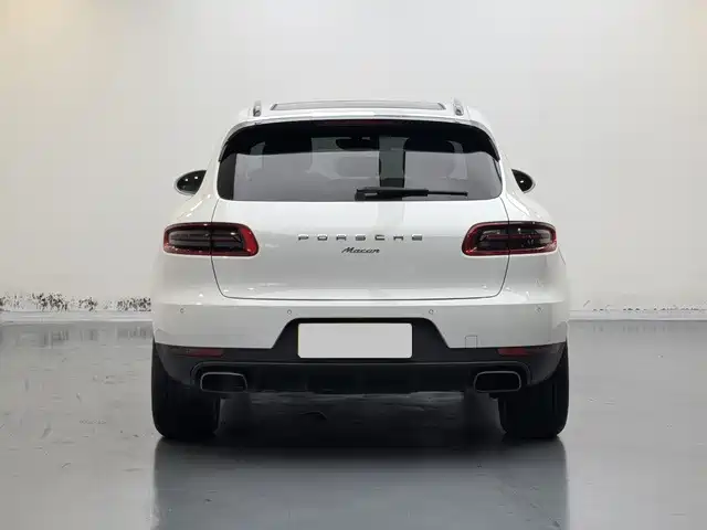 Porsche Macan 2016 — фото 9