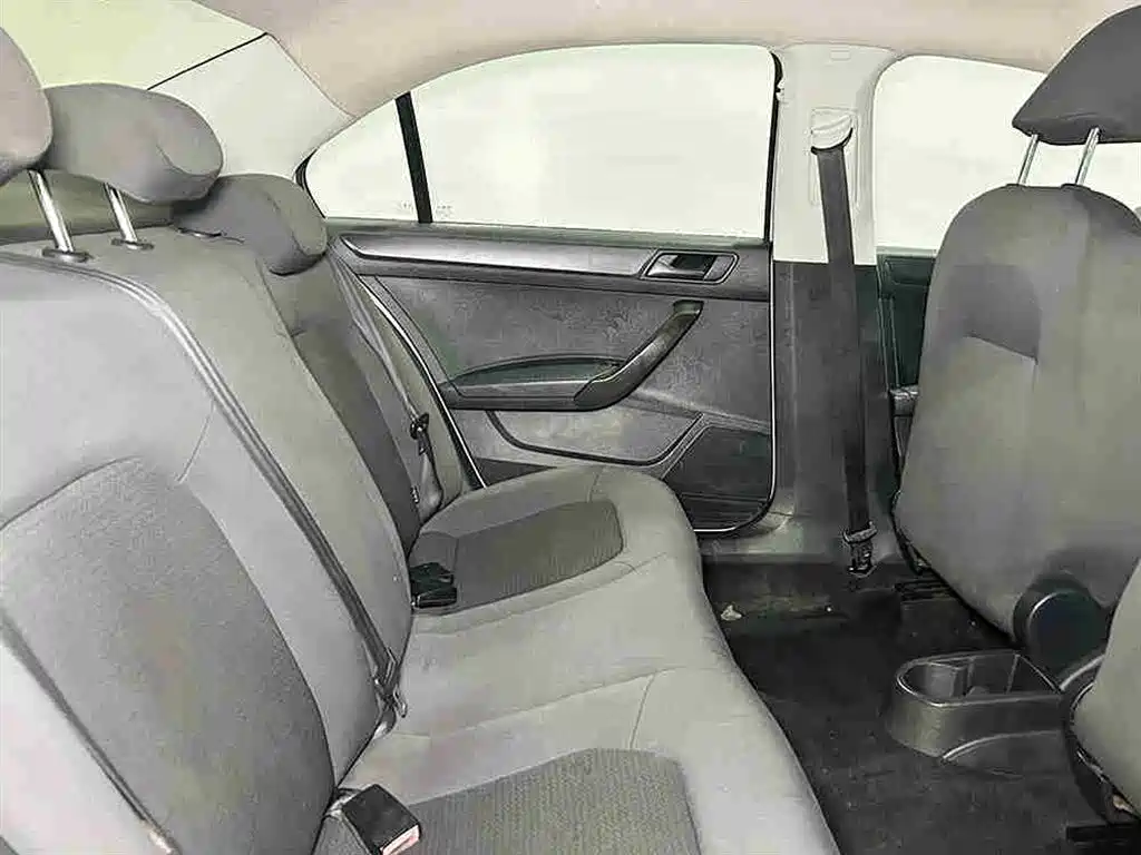 Volkswagen Santana 2014