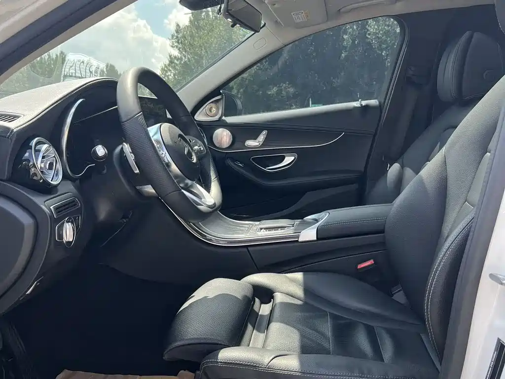 Mercedes-Benz C-Class 2020