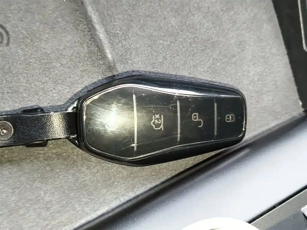 BYD Qin L 2025 — фото 17