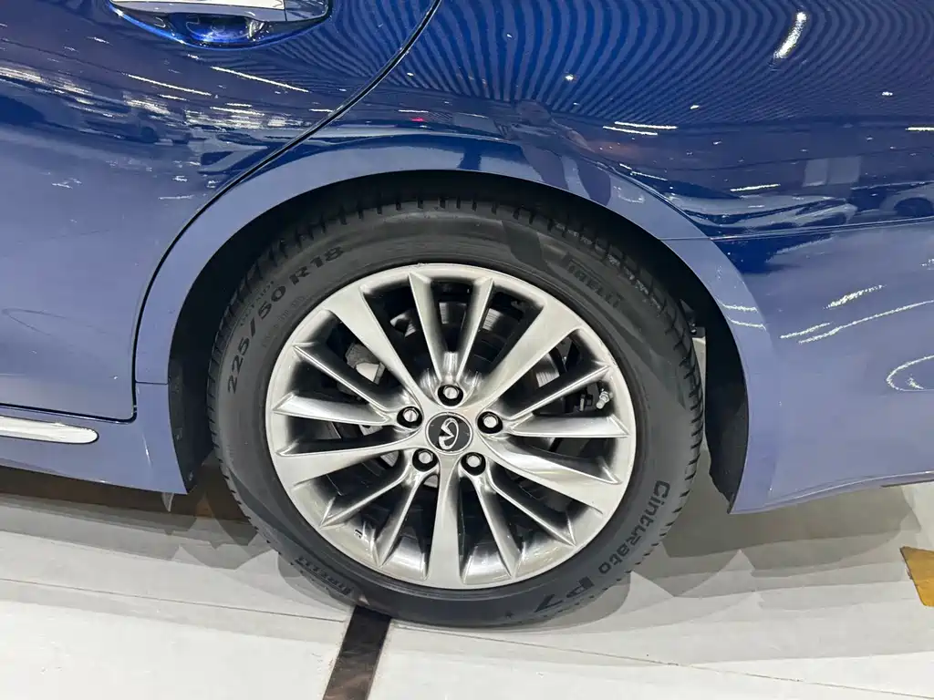 Infiniti Q50L 2019 — фото 17