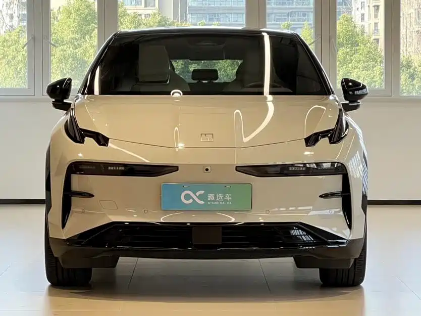 Zeekr X 2024