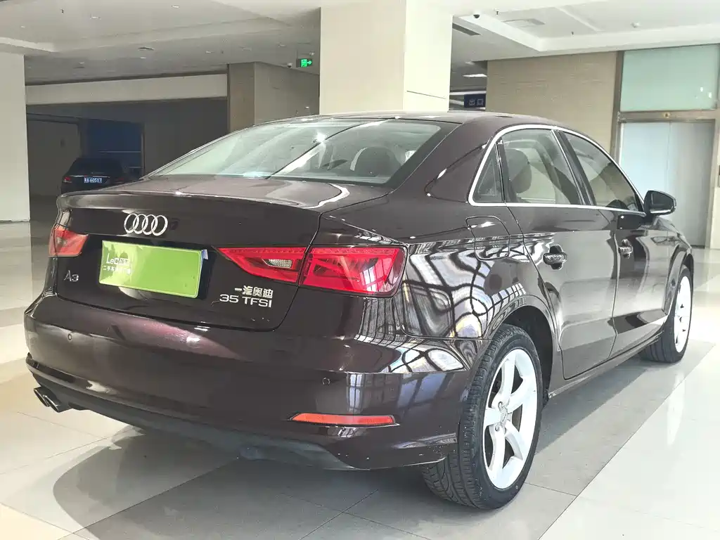 Audi A3 2015 — фото 11