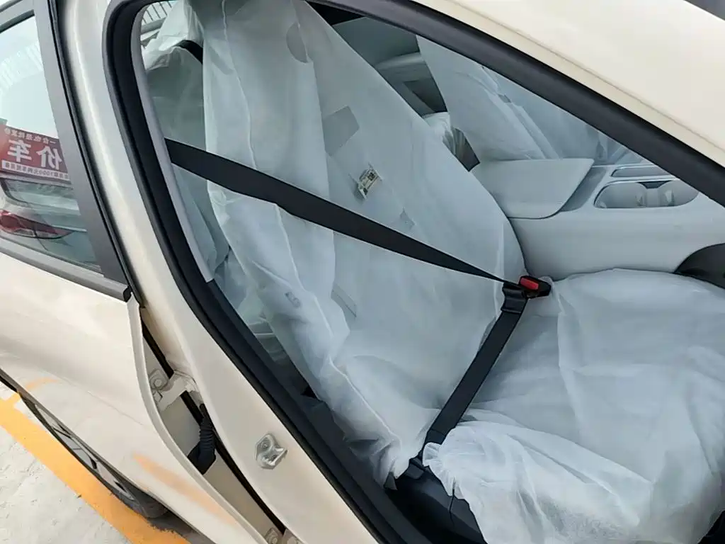 Geely Galaxy Starwish 2026 — фото 25