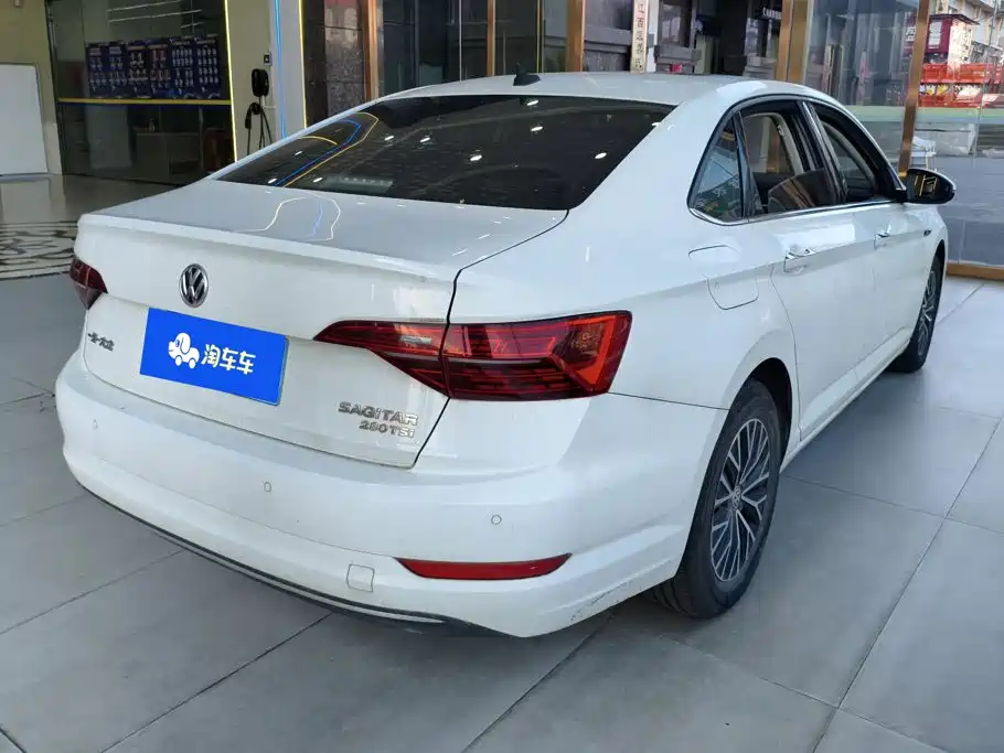 Volkswagen Sagitar 2021