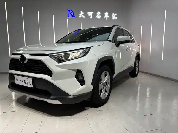 Toyota RAV4 2021