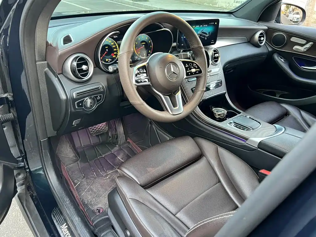Mercedes-Benz GLC 2021