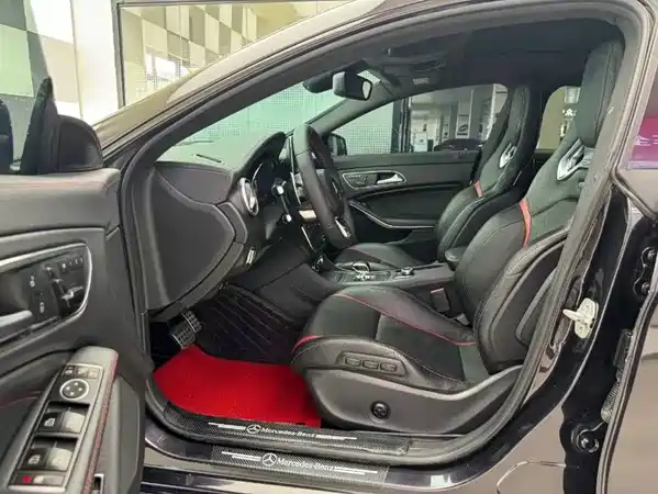 Mercedes-Benz CLA AMG 2015