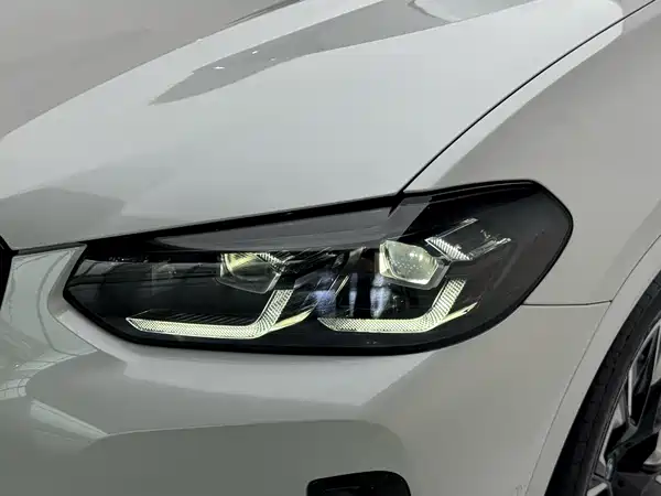 BMW iX3 2022