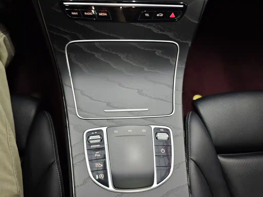 Mercedes-Benz C-Class 2019 — фото 14