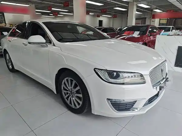 Lincoln MKZ 2018