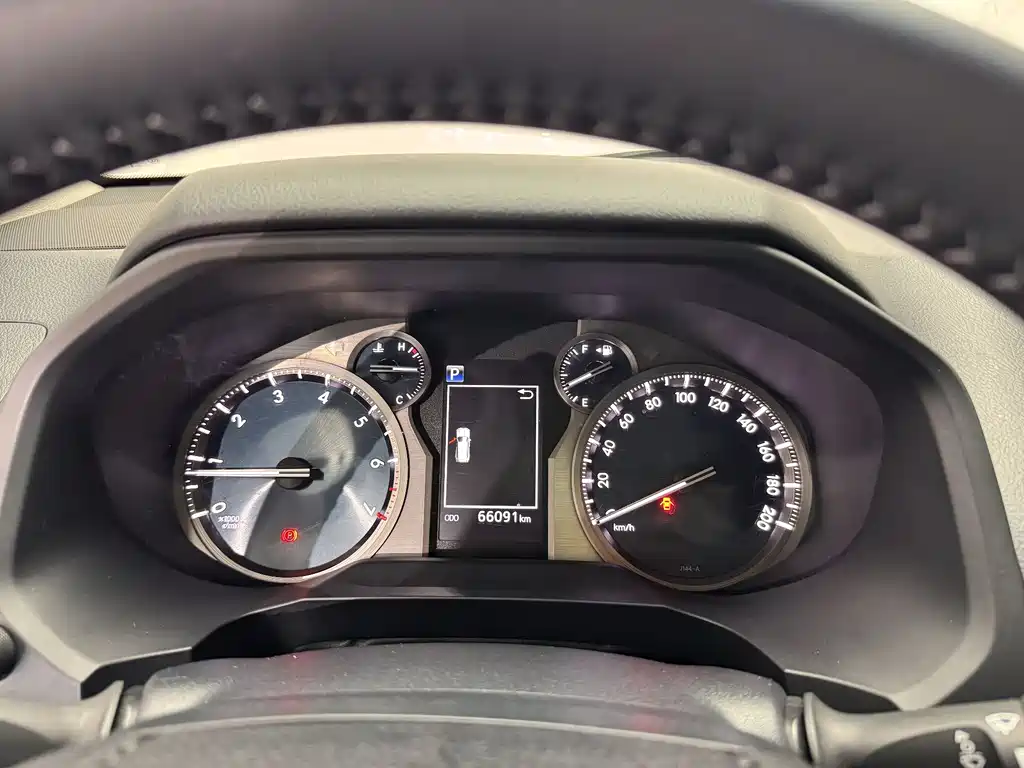Toyota Prado 2019 — фото 13