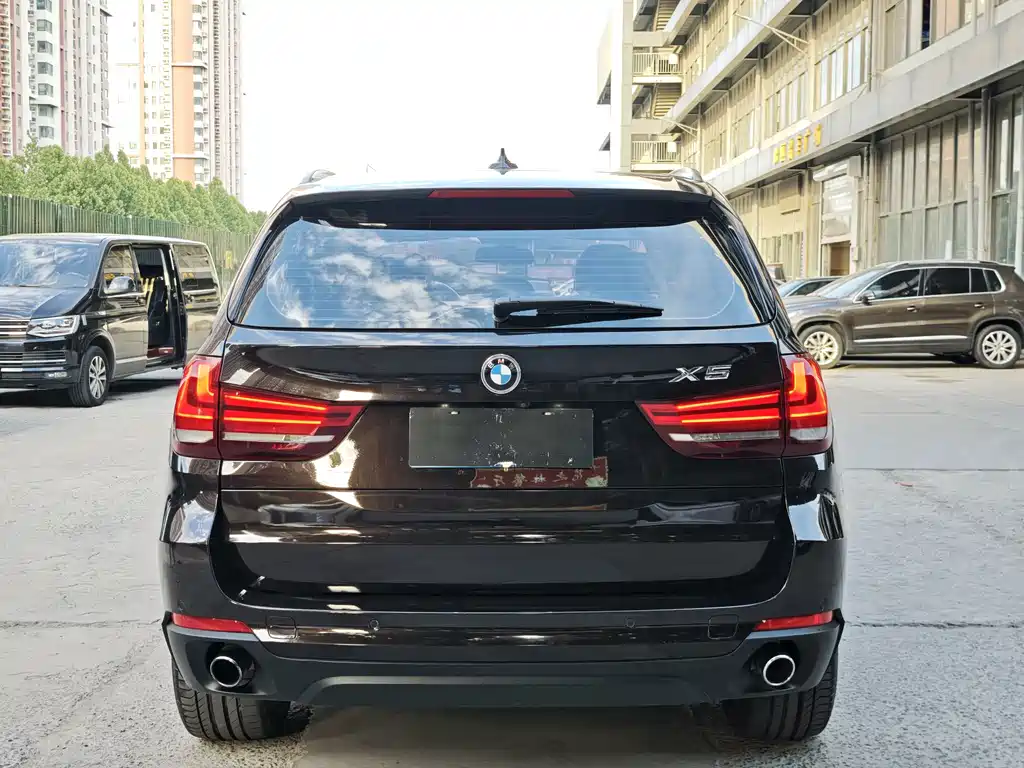 BMW X5 2016 — фото 9