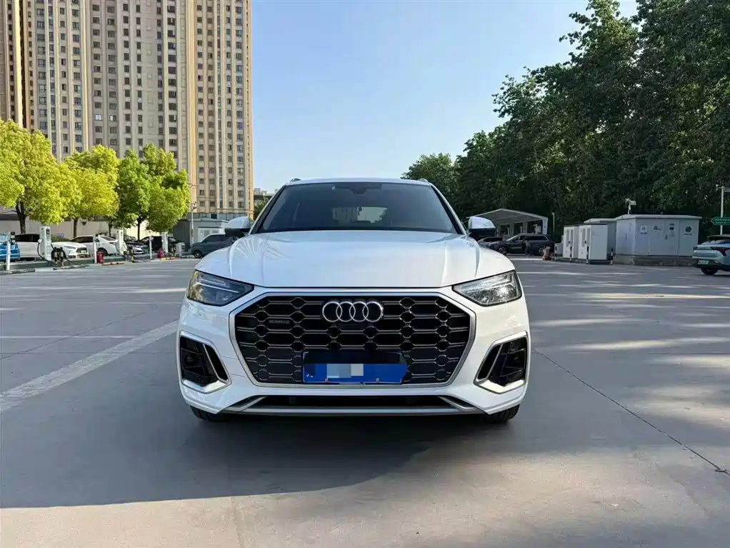 Audi Q5L 2023 — фото 2