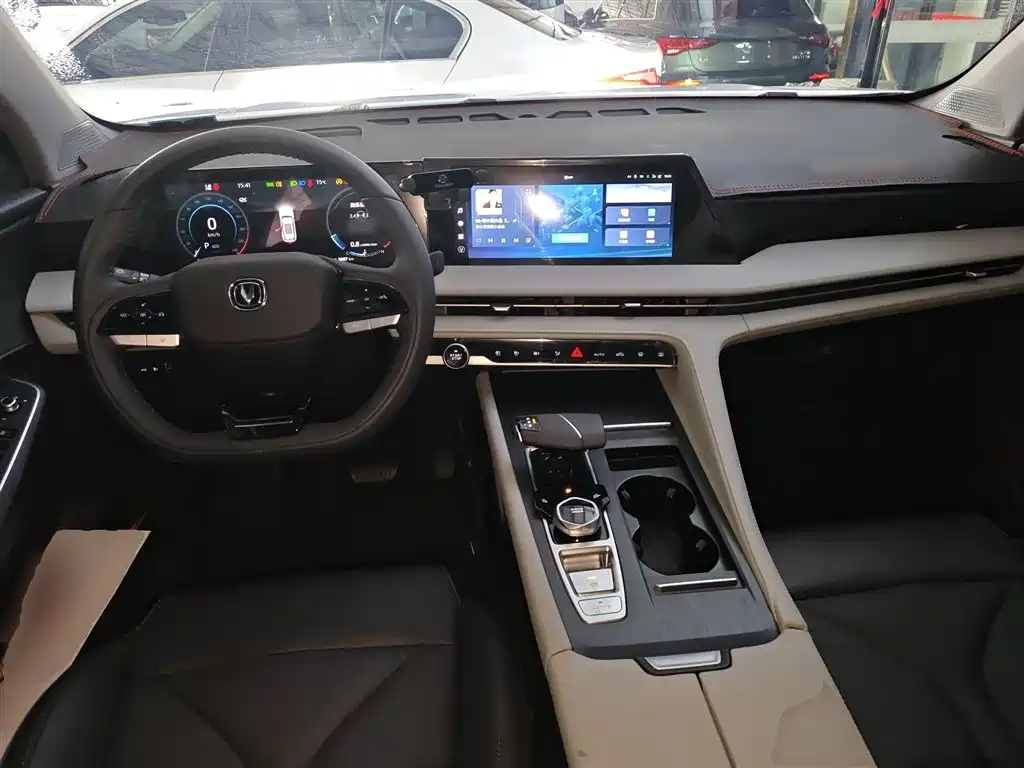 Changan CS75 PLUS 2025 — фото 10