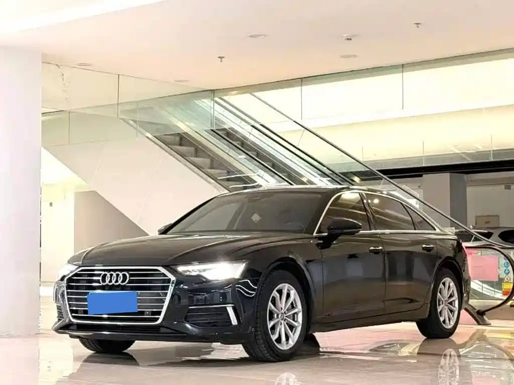 Audi A6L 2022