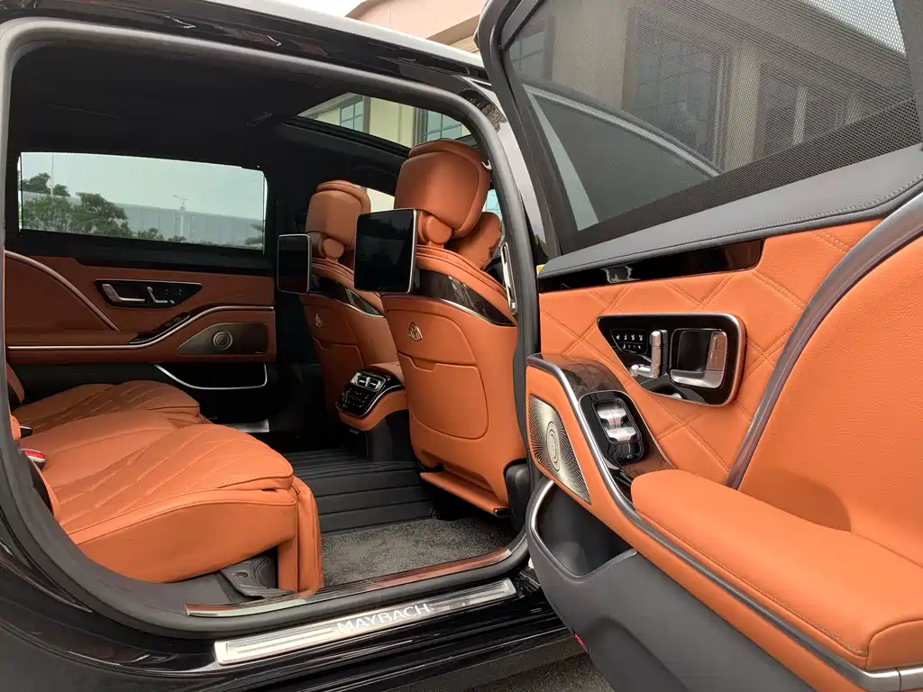 Mercedes-Benz Maybach S-Class 2025 — фото 17