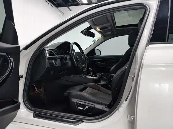 BMW 3 Series 2017
