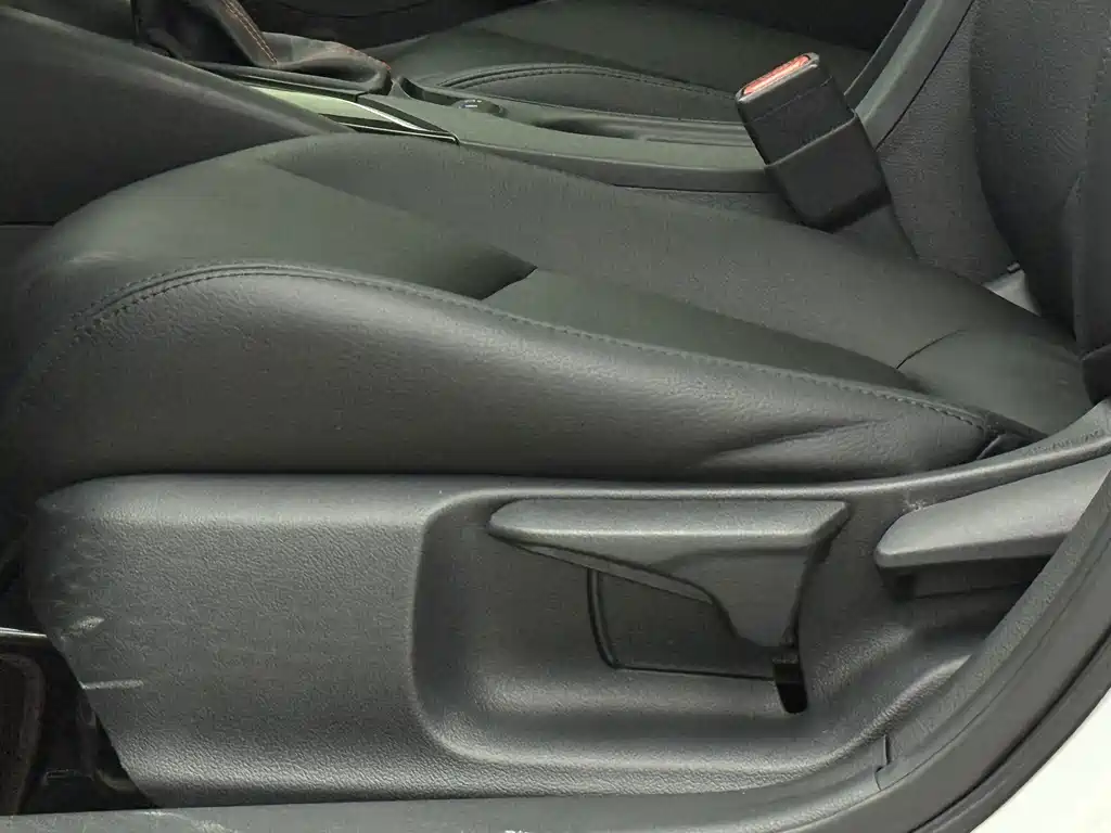 Toyota Corolla 2022 — фото 10
