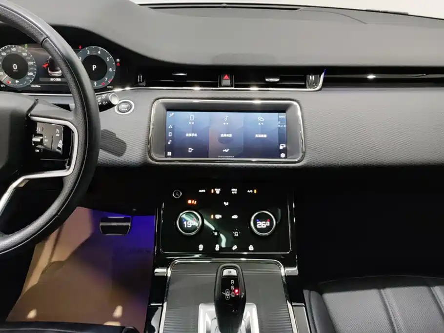 Land Rover Range Rover Evoque 2023 — фото 13