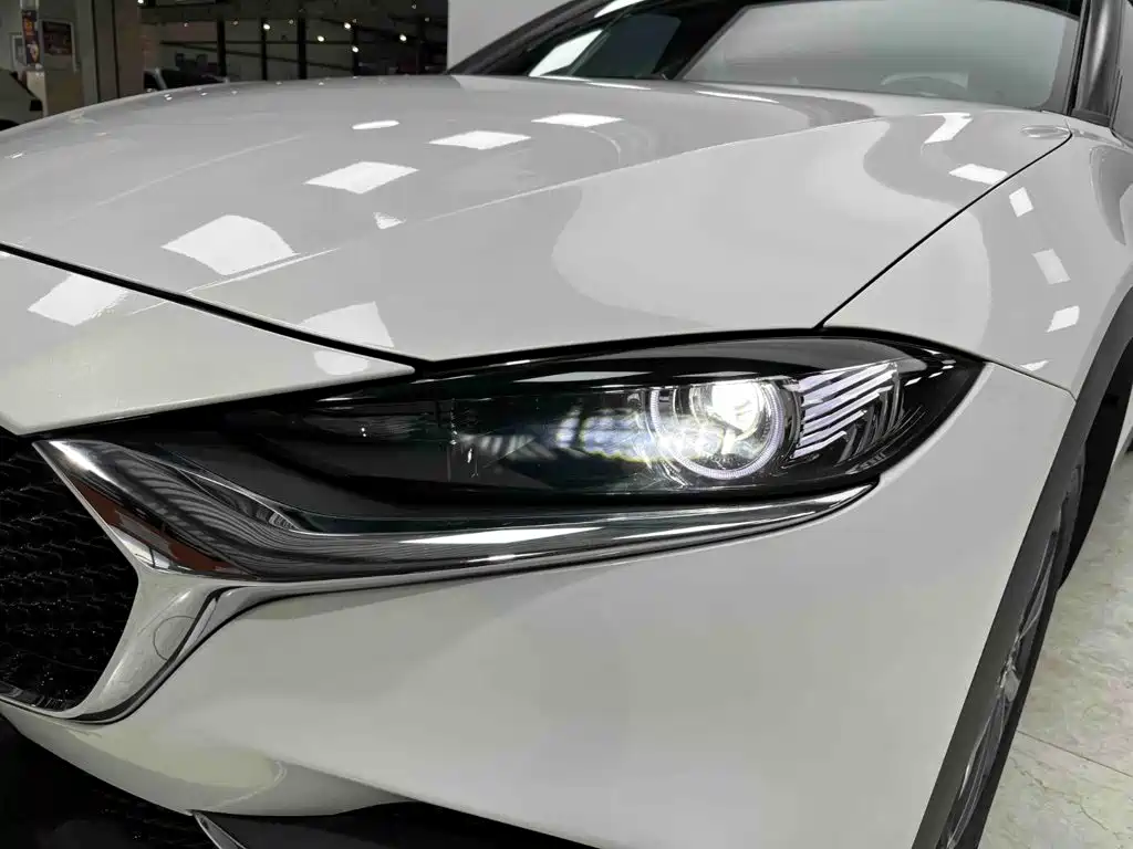 Mazda CX-4 2023 — фото 17