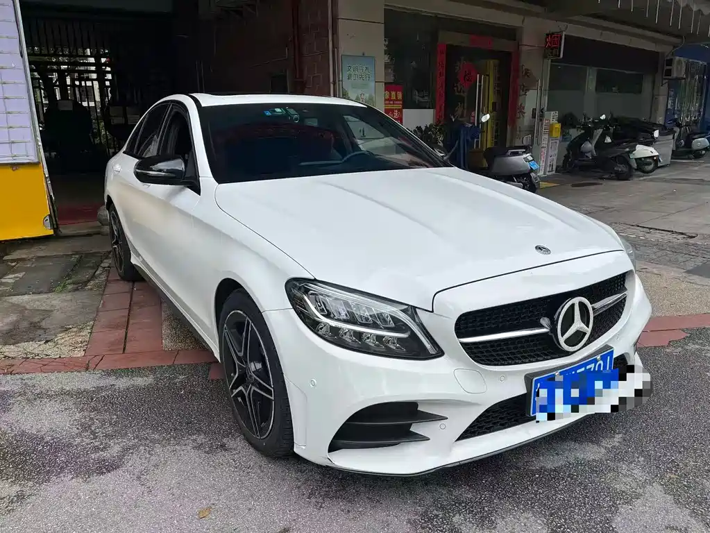 Mercedes-Benz C-Class 2021