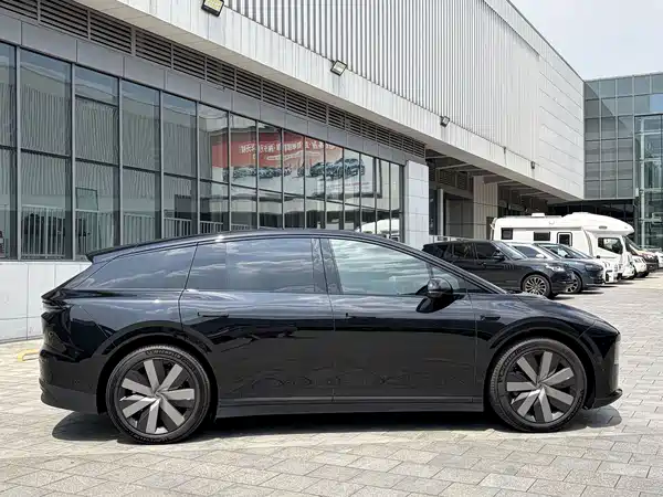 Li Auto i6 2026