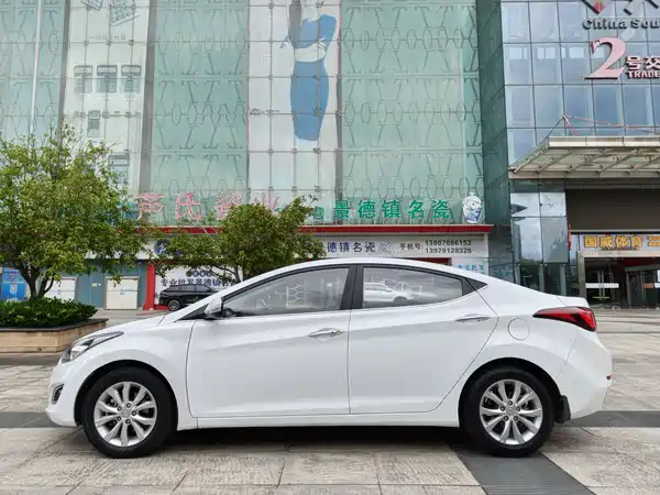 Hyundai Elantra Langdong 2016