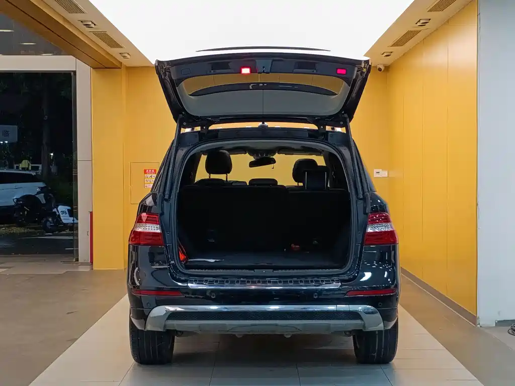 Mercedes-Benz M-Class 2015 — фото 27