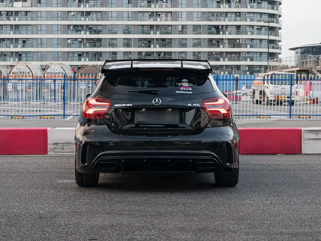 Mercedes-Benz A-Class AMG 2017 — фото 4