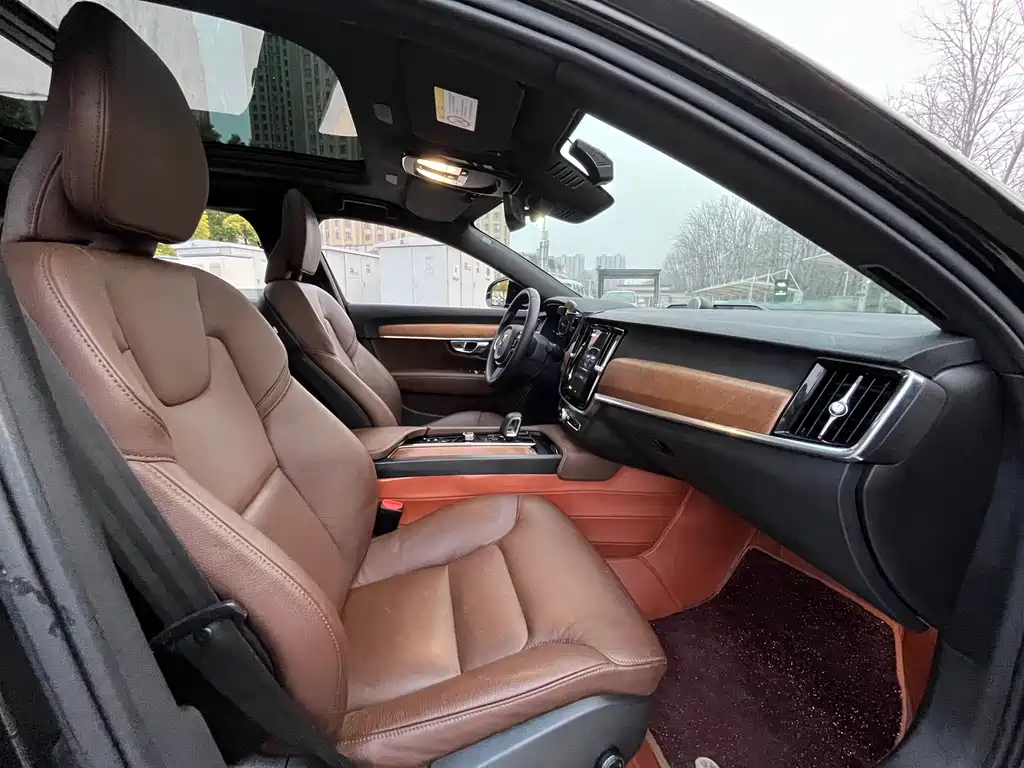 Volvo S90 2024 — фото 17