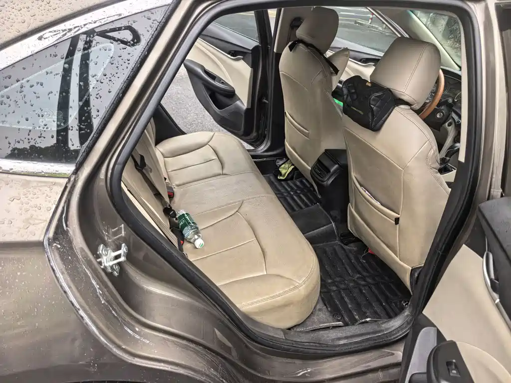 Buick Excelle 2017 — фото 10