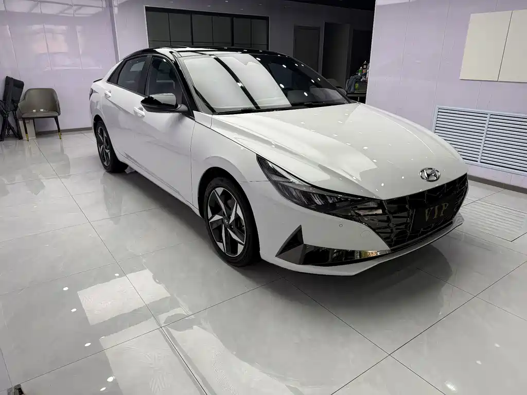 Hyundai Elantra 2021